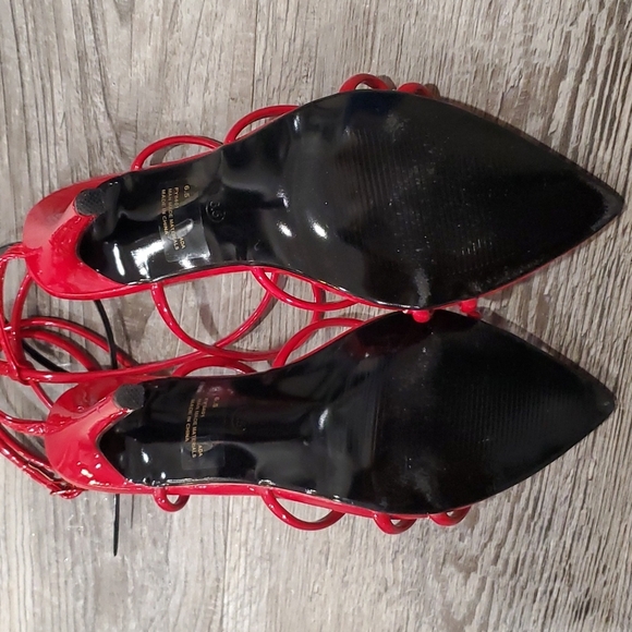 Cape Robbin Cross My Heart Strappy Sandals Size 6.5 - Picture 4 of 5